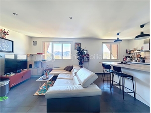 t3 à la vente -   38410  VAULNAVEYS LE HAUT, surface 63 m2 vente t3 - UBI461998571